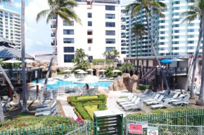 2 bedroom apartment w balcony & ocean view @ the beach 154
